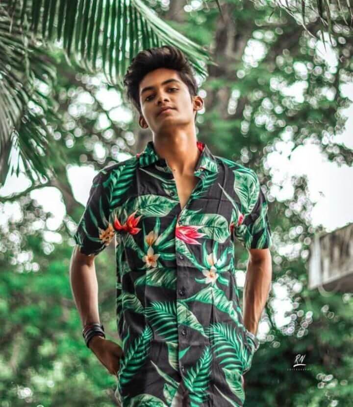 Men Regular Fit Printed Casual Shirt